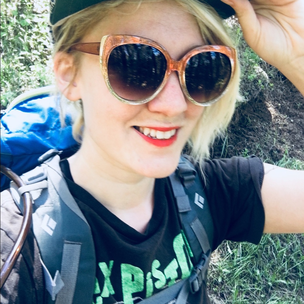 Meet your Posher, Liv